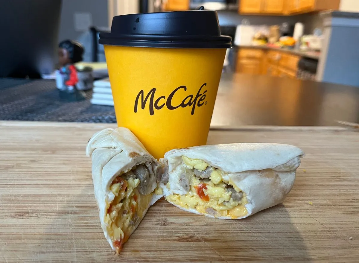 breakfast burrito McDonald's calories
